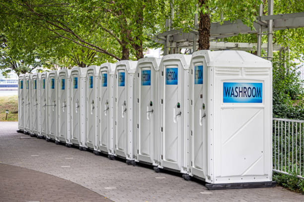 Best Restroom trailer rental cost  in Loving, NM